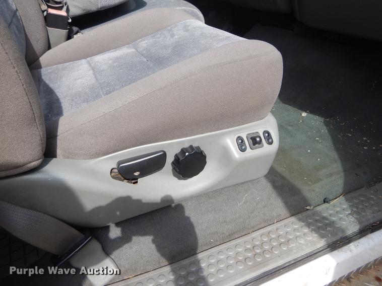 image for item DC0228 2006 Ford F250 Super Duty Crew Cab pickup truck