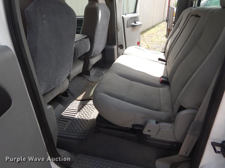 image for item DC0228 2006 Ford F250 Super Duty Crew Cab pickup truck