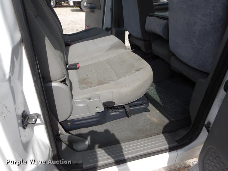 image for item DC0228 2006 Ford F250 Super Duty Crew Cab pickup truck