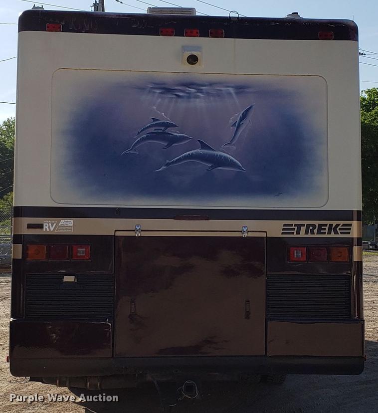 image for item DD4705 1996 Chevrolet P30 Safari Trek Pathmaker RV