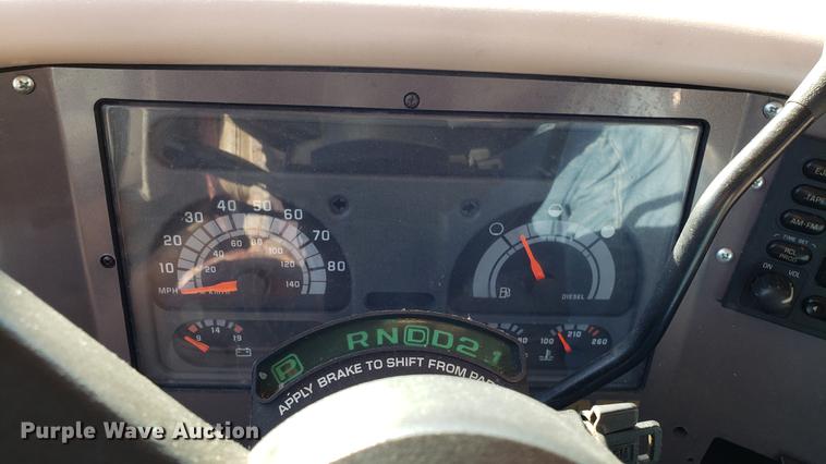 image for item DD4705 1996 Chevrolet P30 Safari Trek Pathmaker RV