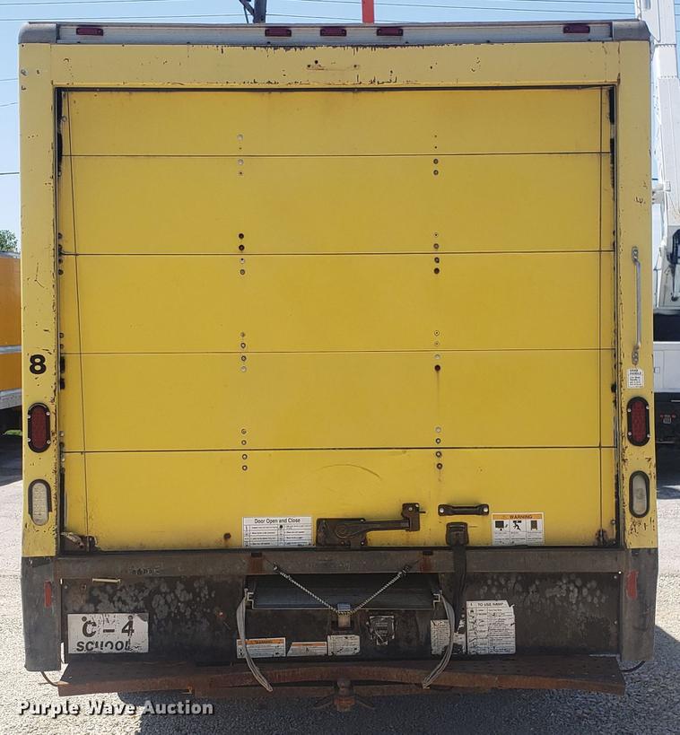 image for item DD4707 1998 Ford Econoline E350 box truck