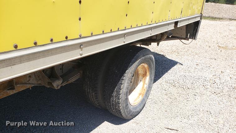 image for item DD4707 1998 Ford Econoline E350 box truck