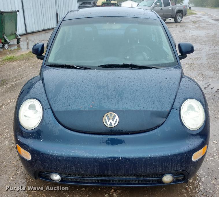 image for item DD7005 2000 Volkswagen New Beetle