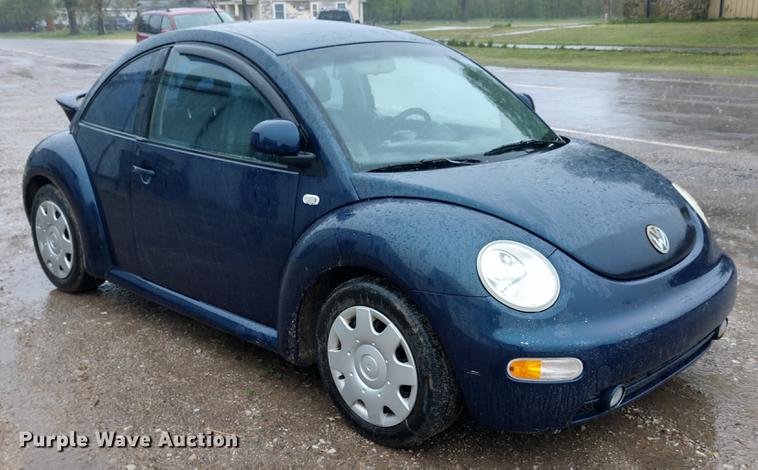 image for item DD7005 2000 Volkswagen New Beetle