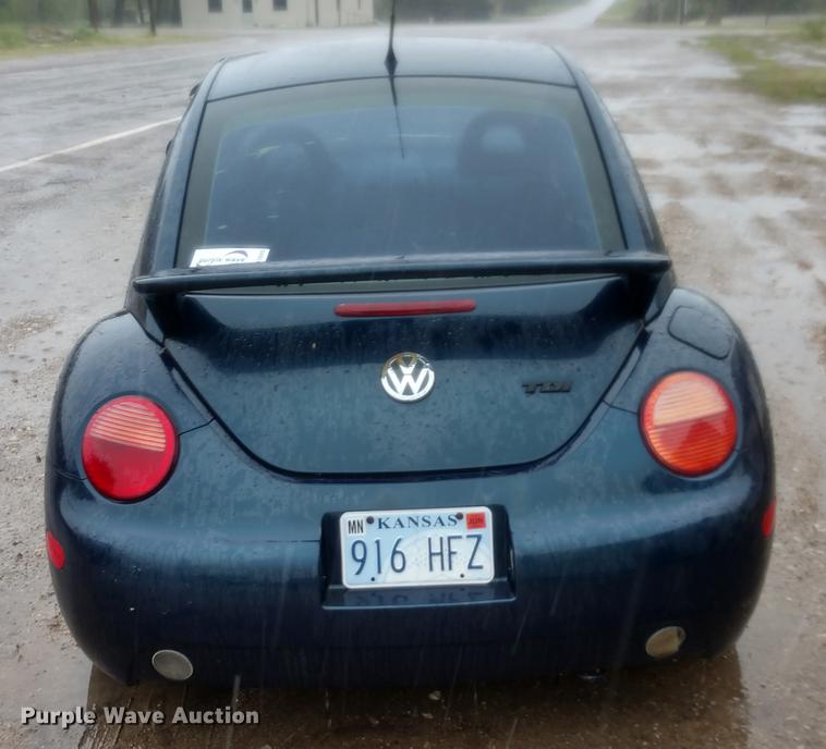 image for item DD7005 2000 Volkswagen New Beetle
