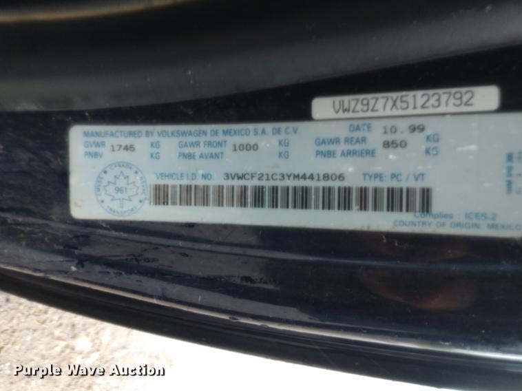 image for item DD7005 2000 Volkswagen New Beetle