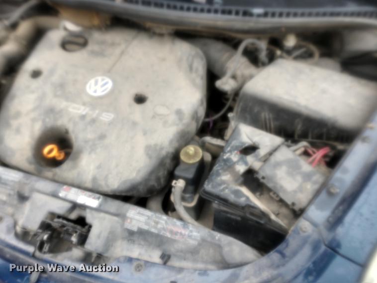 image for item DD7005 2000 Volkswagen New Beetle