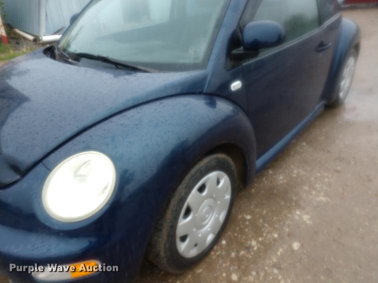 image for item DD7005 2000 Volkswagen New Beetle