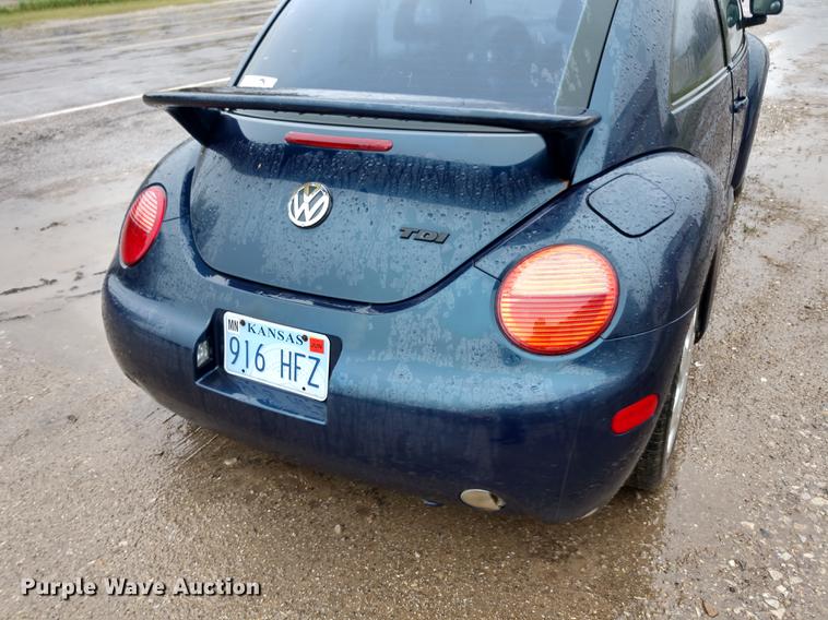 image for item DD7005 2000 Volkswagen New Beetle