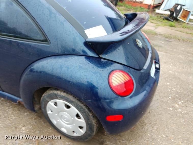 image for item DD7005 2000 Volkswagen New Beetle