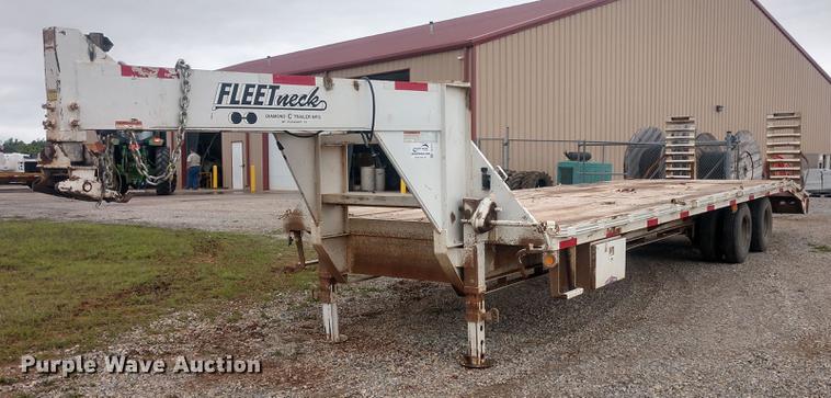 image for item DD7018 2002 Diamond C Fleetneck equipment trailer