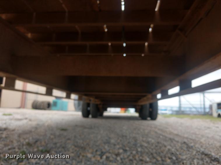 image for item DD7018 2002 Diamond C Fleetneck equipment trailer