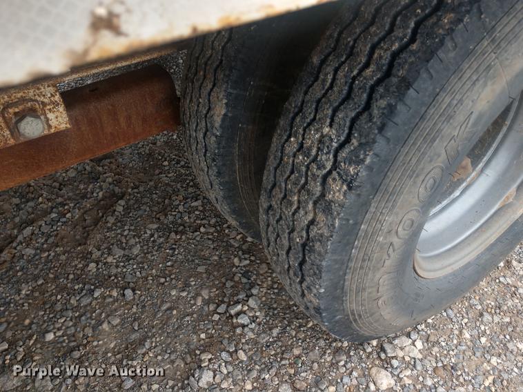 image for item DD7018 2002 Diamond C Fleetneck equipment trailer