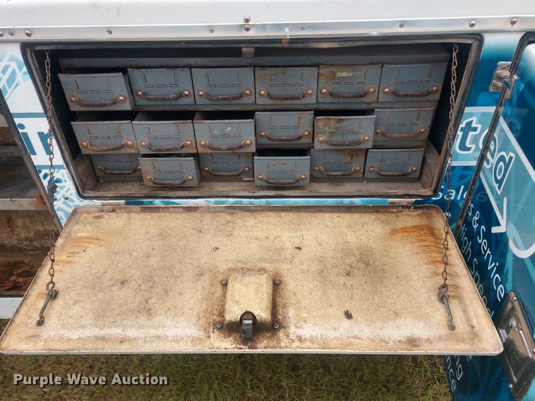 image for item DD7019 Northwest Bodies Inc. fiberglass utility bed