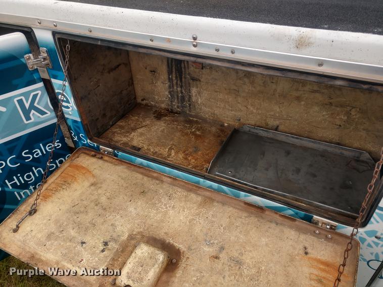 image for item DD7019 Northwest Bodies Inc. fiberglass utility bed