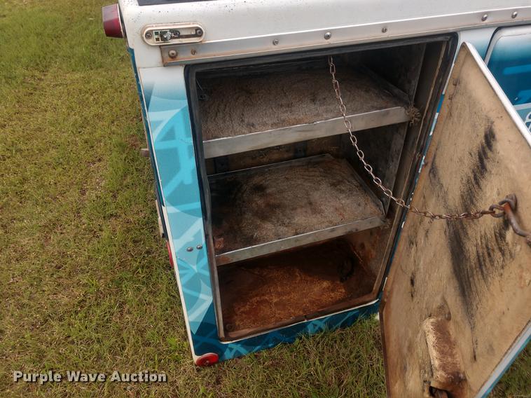 image for item DD7019 Northwest Bodies Inc. fiberglass utility bed