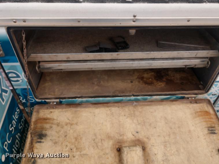 image for item DD7020 Northwest Bodies Inc. fiberglass utility bed