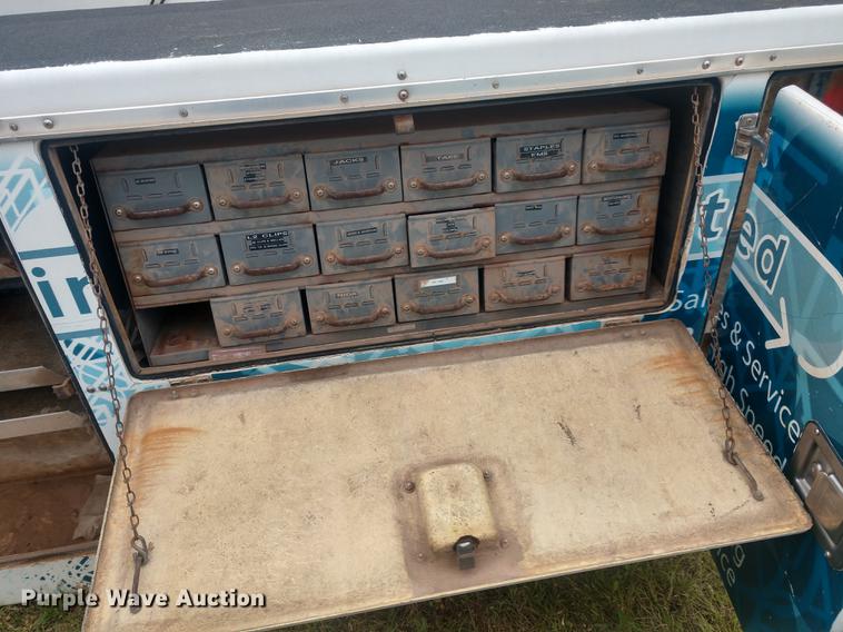 image for item DD7021 Northwest Bodies Inc. fiberglass utility bed