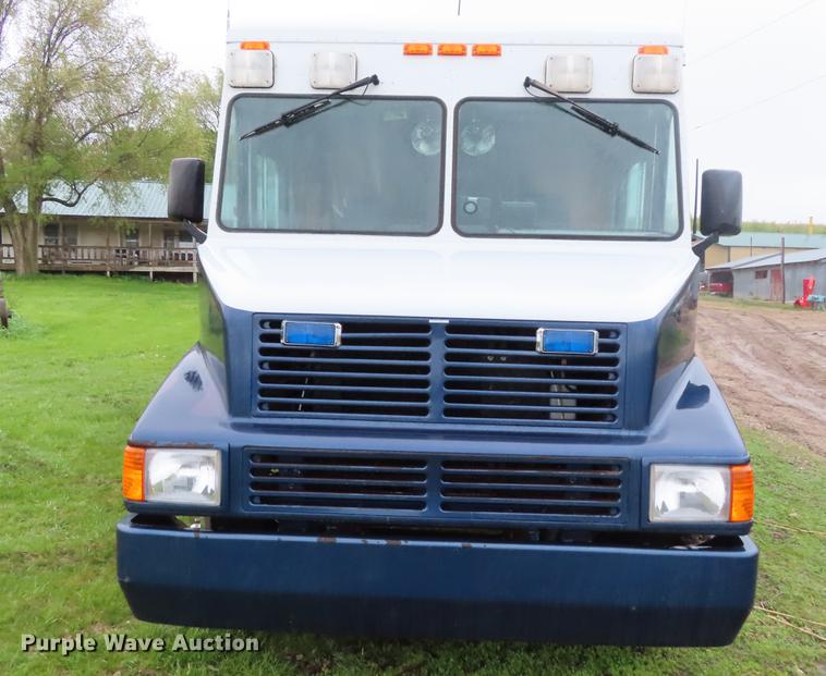 image for item DE3483 1990 Chevrolet mobile command center truck