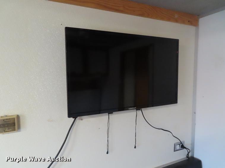 image for item DE3483 1990 Chevrolet mobile command center truck