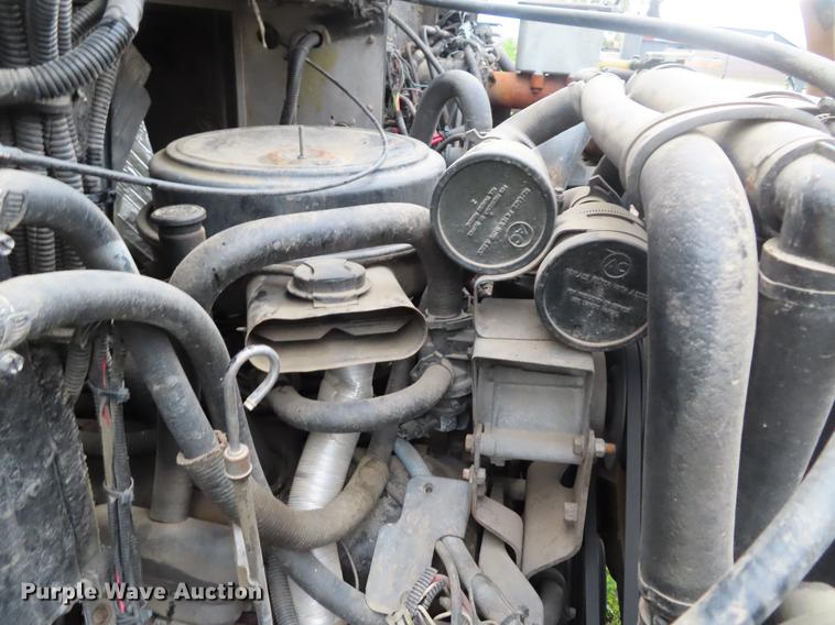 image for item DE3483 1990 Chevrolet mobile command center truck