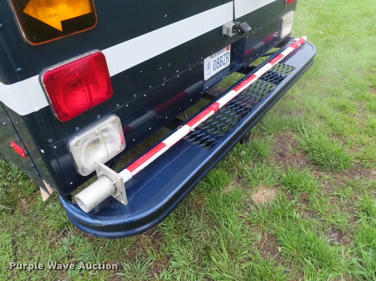 image for item DE3483 1990 Chevrolet mobile command center truck