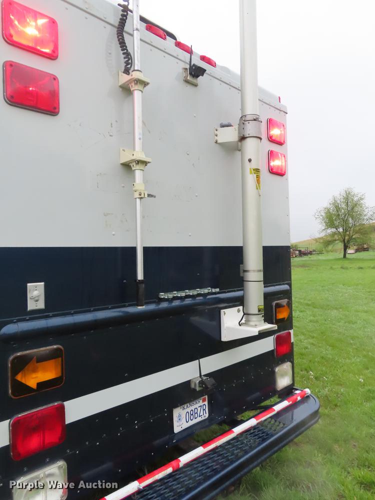 image for item DE3483 1990 Chevrolet mobile command center truck