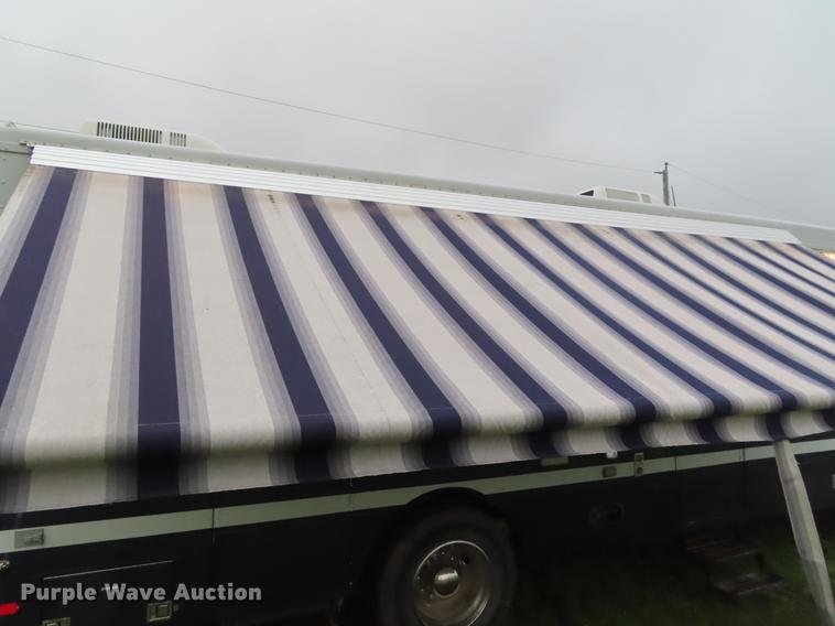 image for item DE3483 1990 Chevrolet mobile command center truck