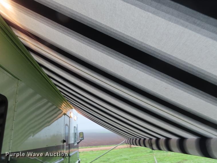 image for item DE3483 1990 Chevrolet mobile command center truck