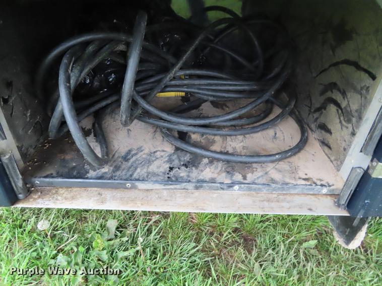 image for item DE3483 1990 Chevrolet mobile command center truck