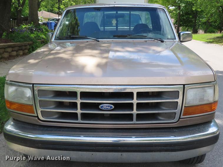 image for item DE3515 1993 Ford F250 SuperCab pickup truck