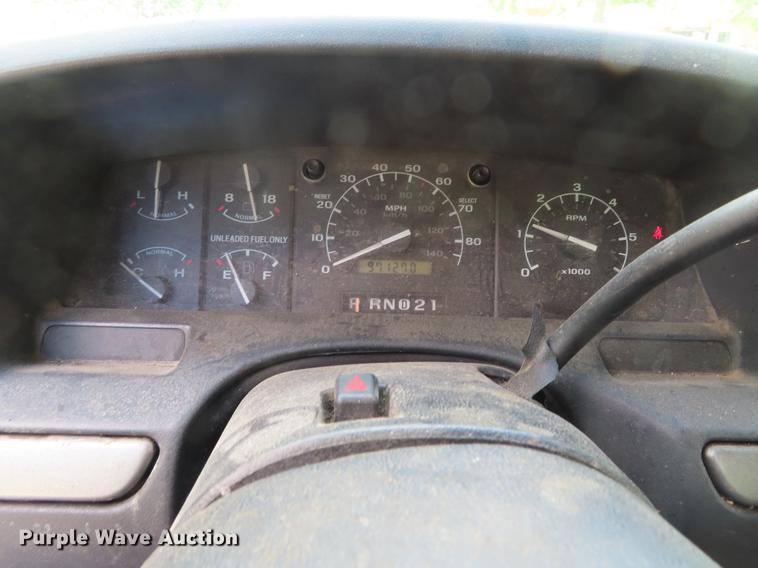 image for item DE3515 1993 Ford F250 SuperCab pickup truck