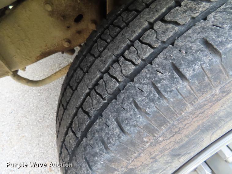 image for item DE3515 1993 Ford F250 SuperCab pickup truck