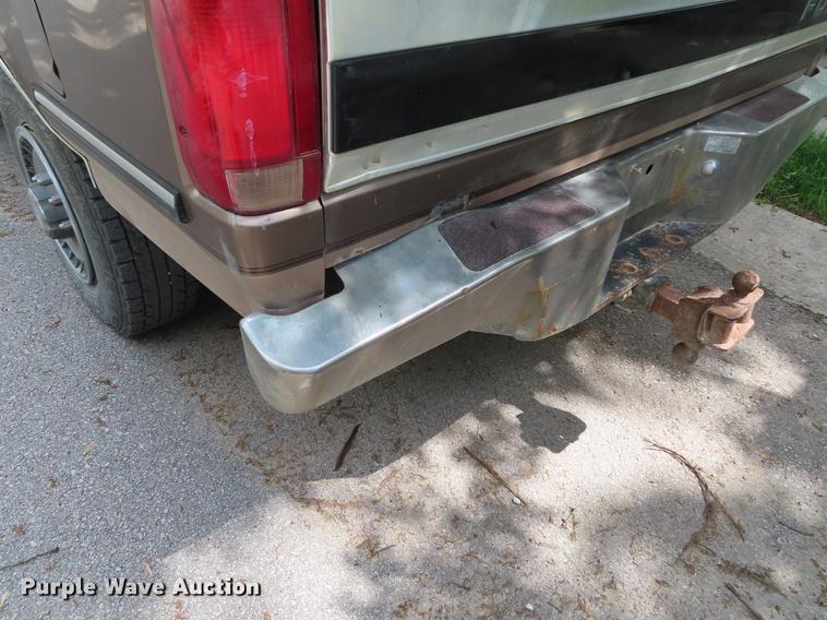 image for item DE3515 1993 Ford F250 SuperCab pickup truck