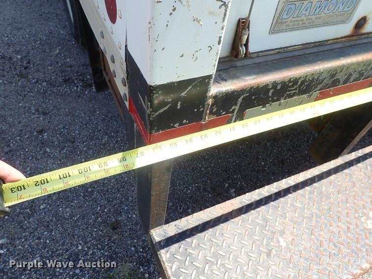 image for item DE5348 2000 GMC Savana 3500 box truck