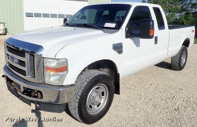 image for item DE5351 2008 Ford F350 Super Duty SuperCab pickup truck