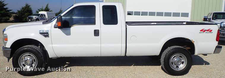 image for item DE5351 2008 Ford F350 Super Duty SuperCab pickup truck