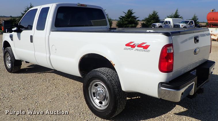 image for item DE5351 2008 Ford F350 Super Duty SuperCab pickup truck