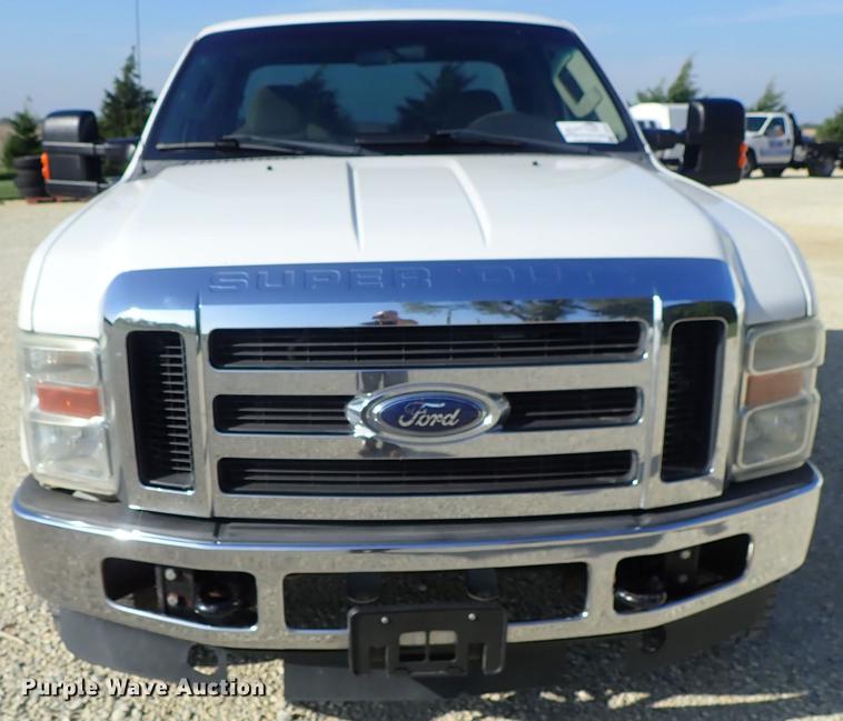 image for item DE5351 2008 Ford F350 Super Duty SuperCab pickup truck