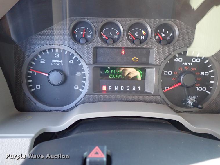 image for item DE5351 2008 Ford F350 Super Duty SuperCab pickup truck