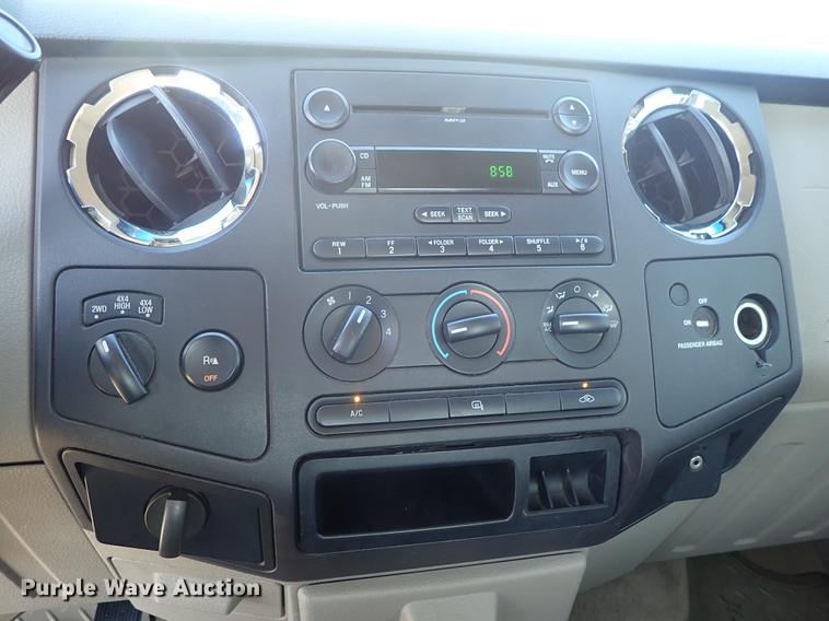 image for item DE5351 2008 Ford F350 Super Duty SuperCab pickup truck