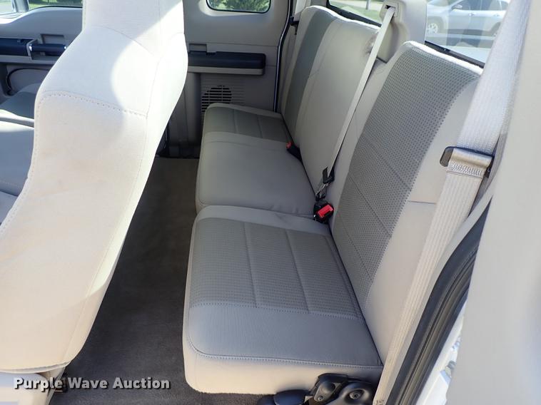 image for item DE5351 2008 Ford F350 Super Duty SuperCab pickup truck