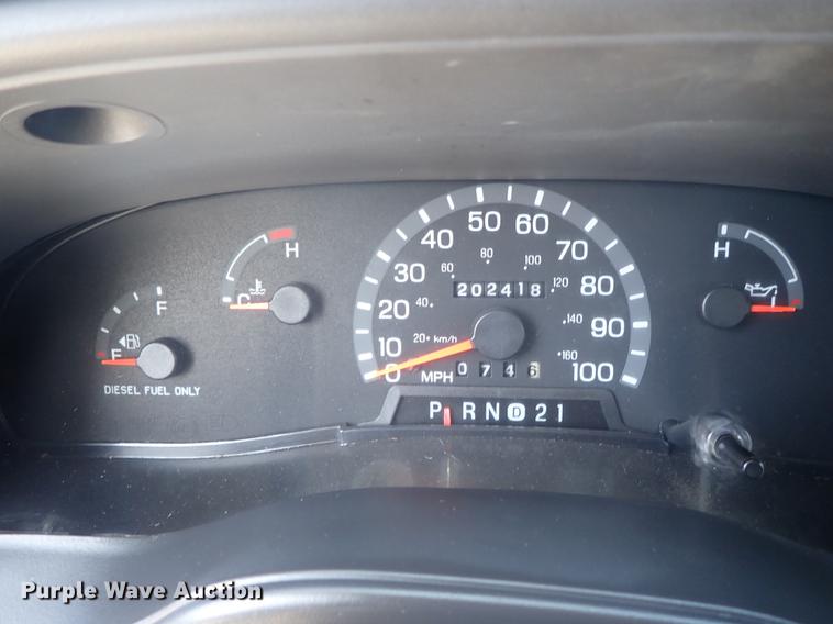 image for item DE5352 2003 Ford Econoline E450 handicap accessible shuttle bus