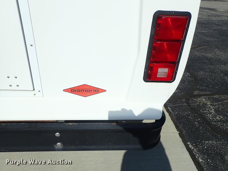 image for item DE5352 2003 Ford Econoline E450 handicap accessible shuttle bus
