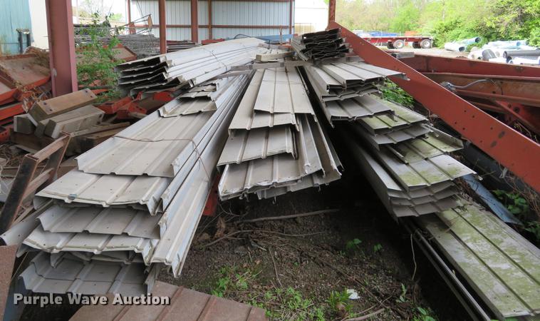 image for item DE8032 Chief Industries metal building