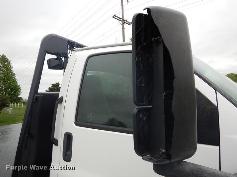 image for item DE8039 2007 Chevrolet C5500 flatbed truck