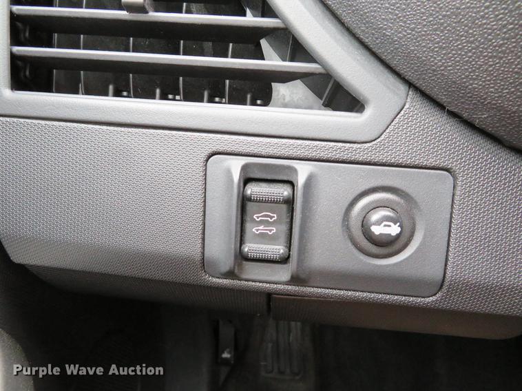 image for item DE8061 2010 Chrysler Sebring Touring convertible