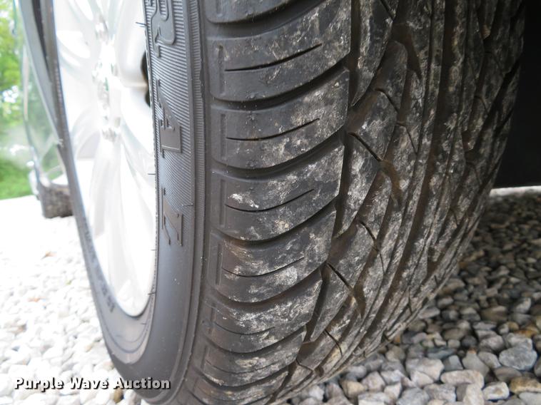 image for item DE8061 2010 Chrysler Sebring Touring convertible