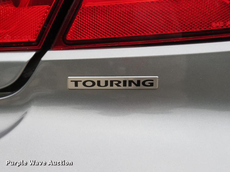 image for item DE8061 2010 Chrysler Sebring Touring convertible